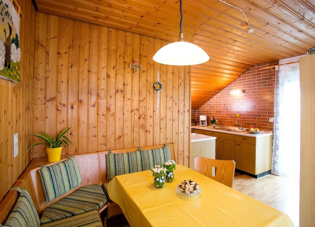 Ferienhaus Endl Фрайунг Стая снимка